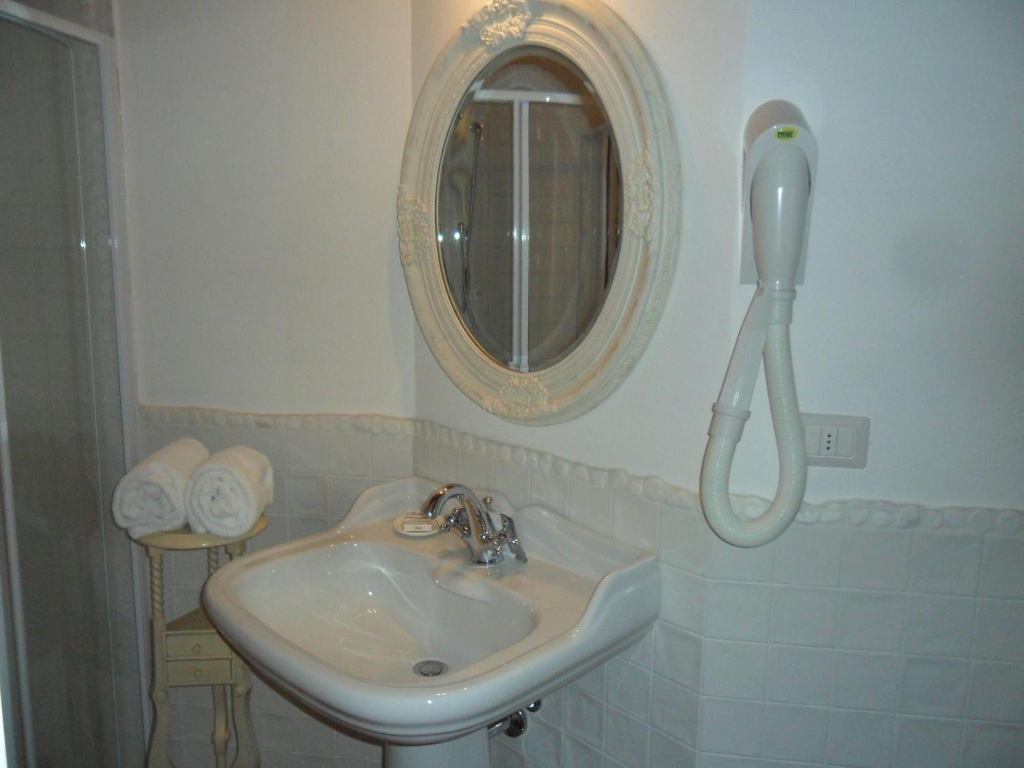 Delle Fate Gasthof 3*